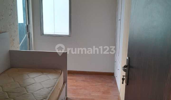 ******** | Apartemen Dijual di Serpong Green View, bla 2