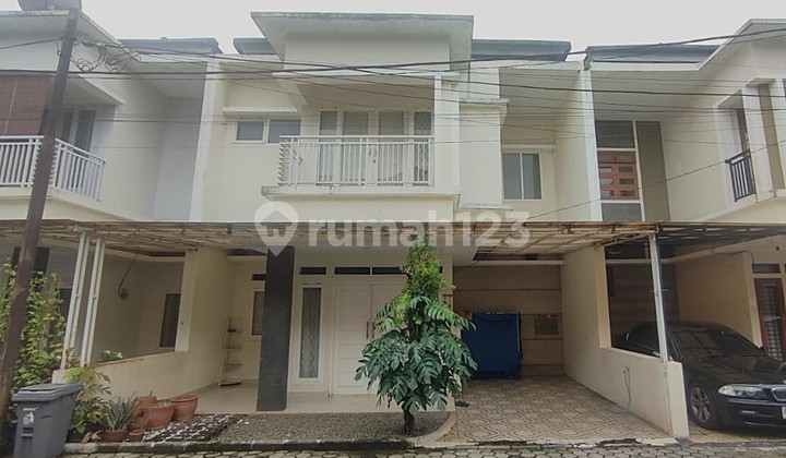 Dijual Rumah Siap Huni di Ciputat Timur | Posisi Hook