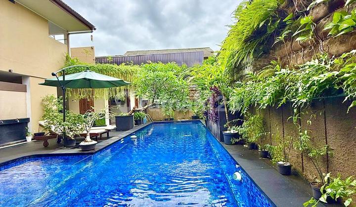 Rumah Klasik Bintaro Sektor 3 | Halaman Luas & Kolam Renang | Lokasi Premium Rumah Klasik Bintaro Sektor 3 | Halaman Luas & Kolam Renang | Lokasi Premium