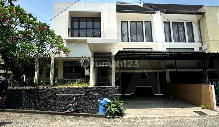 Dijual Rumah Dengan Lokasi Sangat Strategis di Jl. Rc. Veteran Raya  1