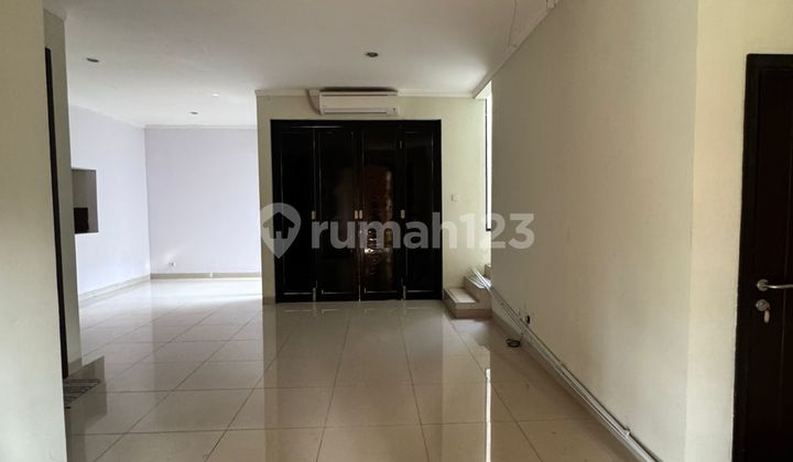 Jarang Ada! Turun Harga! Rumah Siap Huni SHM di Discovery Flamine Bintaro 2