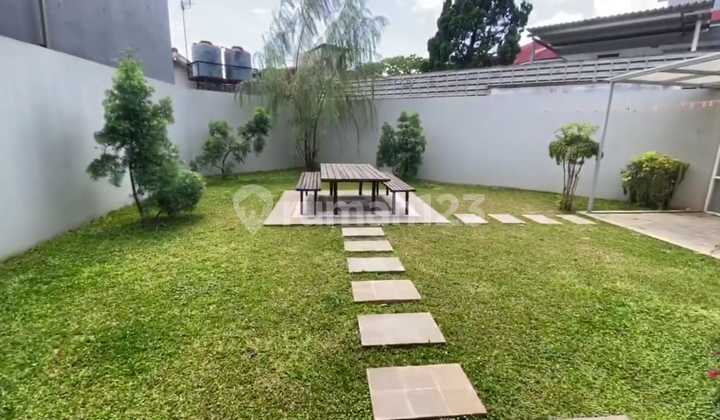 For Rent Rumah Lux Minimalis di Sayap Cipaganti 7
