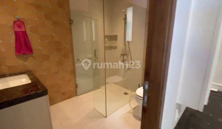 For Rent Rumah Lux Minimalis di Sayap Cipaganti 11