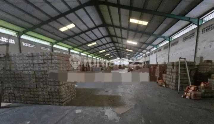 Gudang Zona Merah Jaten Dekat Pintu Tol Karanganyar Solo