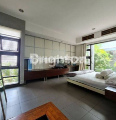 Luxury House in the Center of Solo City, Gajahan, Serengan. 2