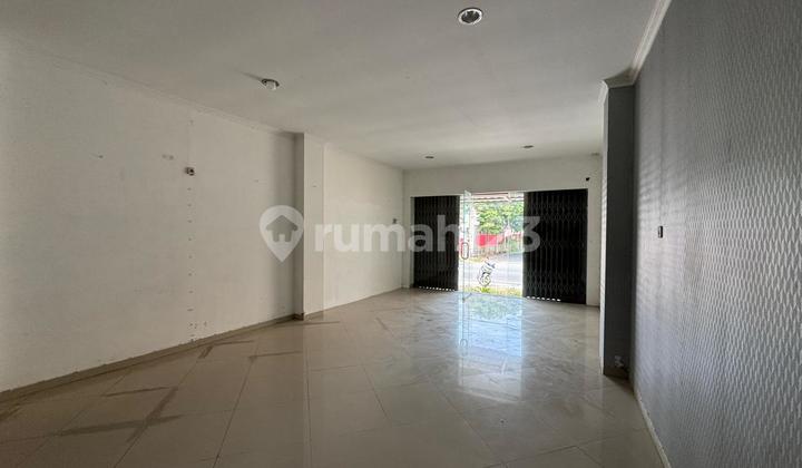 Affordable Ready-to-Use Shophouse in Laweyan, Solo City 2