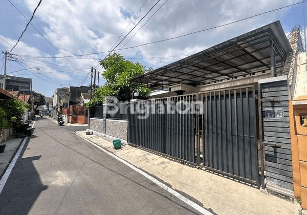 Rumah Minimalis Modern Di Manahan Banjarsari Solo 1
