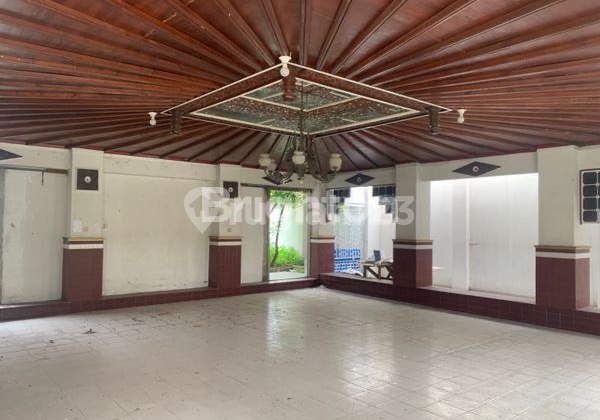 Rumah Strategis Murah Tengah Kota Solo Keratonan  2