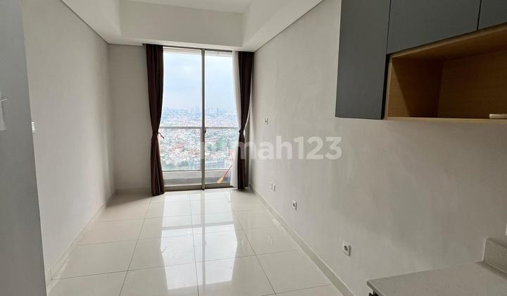 Orchid Garden Residences 2 Bedroom Semi Furnished Rare Item