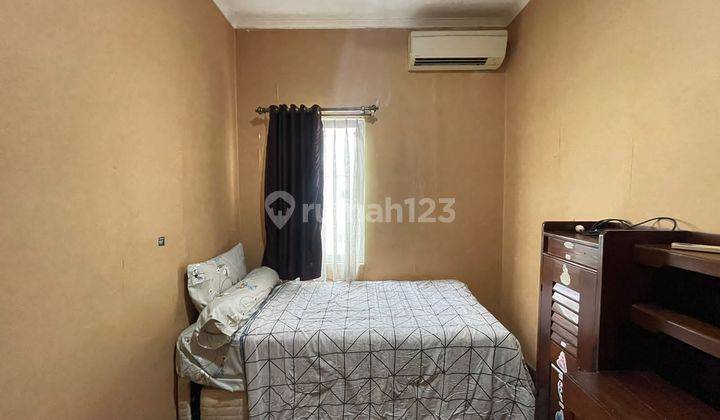 Apartement Sudirman Park 3 BR Furnished Bagus 2