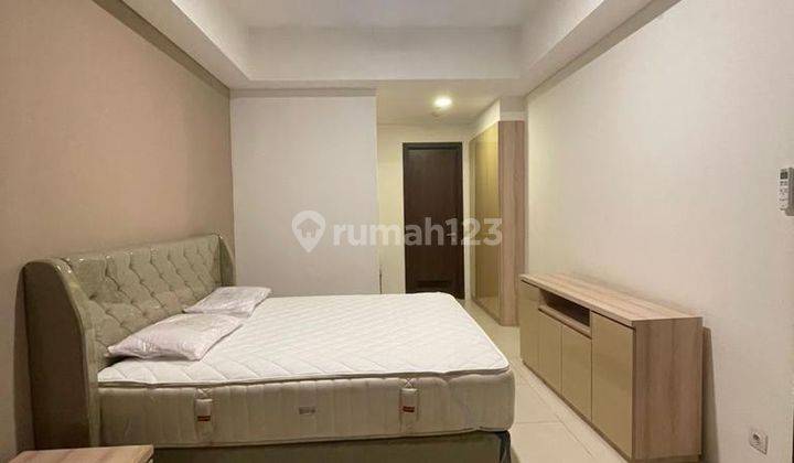 Apartement St Moritz Puri Penthouse Middle Floor 5 Bedroom Bagus 2