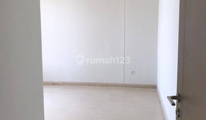 Apartement Gold Coast 3 BR Semi Furnished Bagus 2