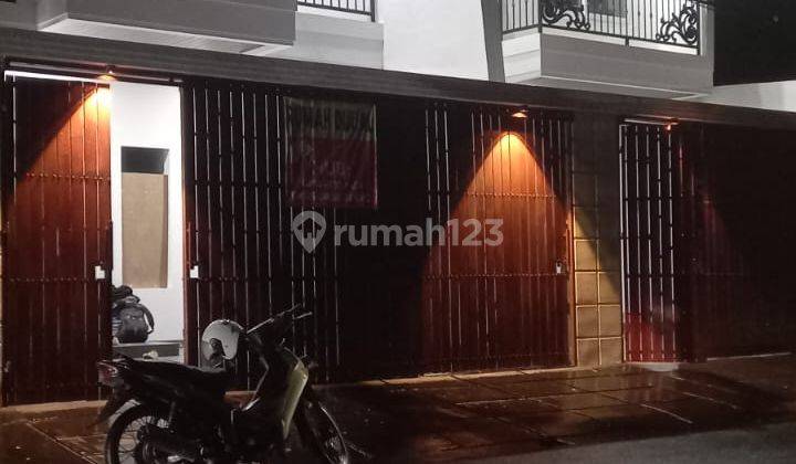 Jual Rumah Duri Kosambi Baru Selesai 2 Lantai Siap Huni