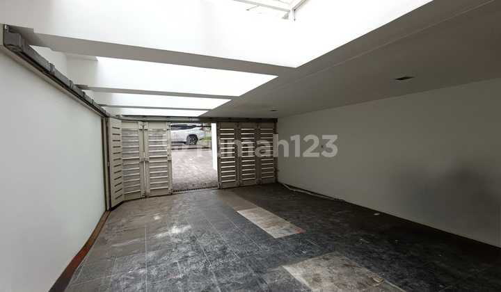 Jual Taman Diponegoro Karawaci Bagus Ada Basement  2