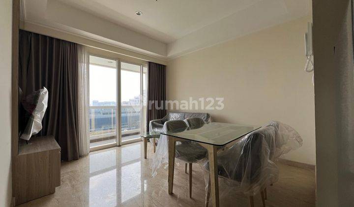 Sewa Apartemen Menteng Park 2 BR Private Lift Emerald Brand New 2