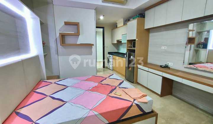 Selling Menteng Park Studio Super Cheap Brand New Interior, eligible for KPA.