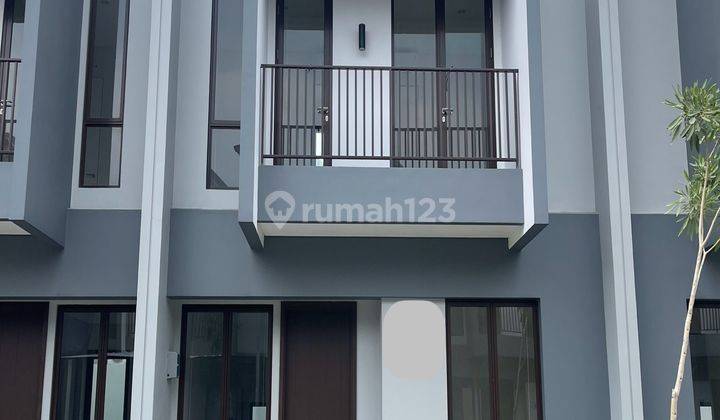 Sewa Rumah Paramount Petals Tangerang 1