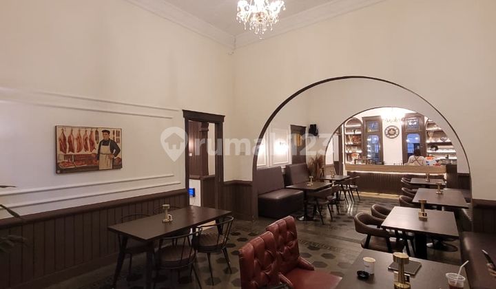 Rumah Bagus Sayap Burangrang, Bandung 1