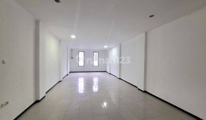 Ruko Bagus Sayap Surya Sumantri (Mainroad) 1