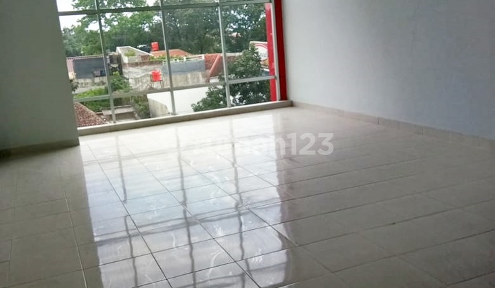 Nice Mainroad Pajajaran Shophouse, Bandung 2