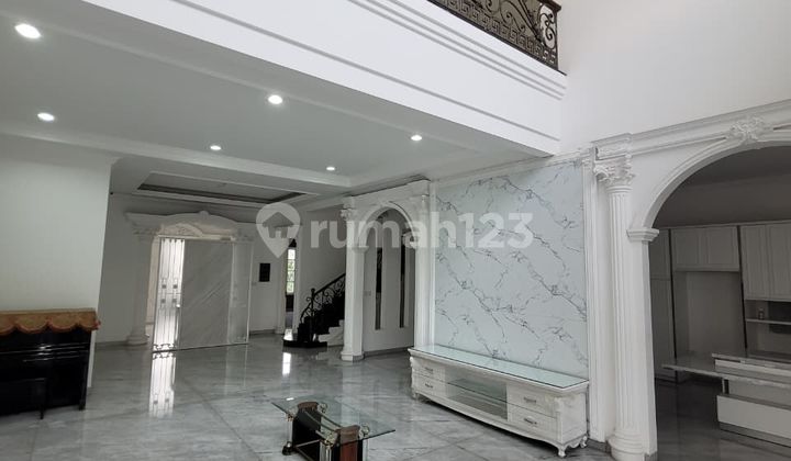 American Style Home at Singgasana, Bandung