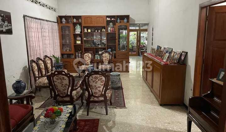 Rumah Bagus Sayap Riau, Bandung