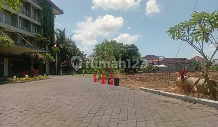 SUPER RARE!! Perfect Location for Living at Tanah Seminyak, Badung