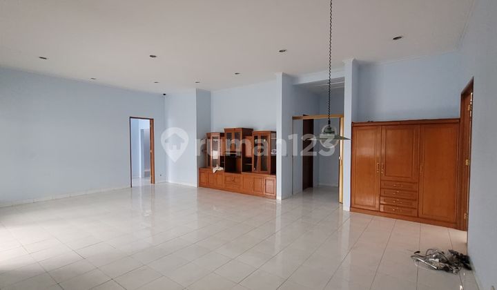 Nice House Semi Furnished Setra Duta Mainroad Nice House Semi Furnished Setra Duta Mainroad