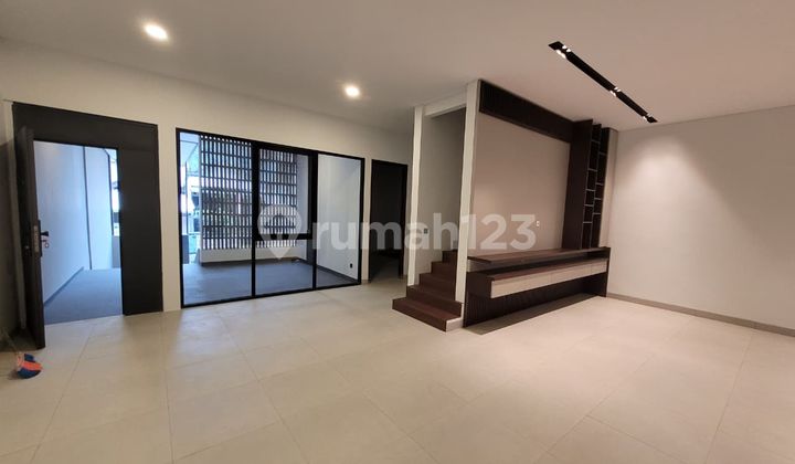 Brand New Home Setra Duta, Bandung 2