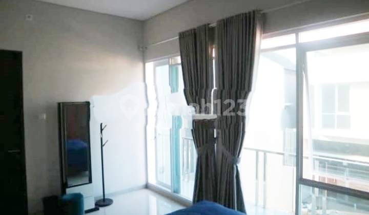 Rumah Bagus Semi Furnished Sayap Setra Duta, Bandung 2