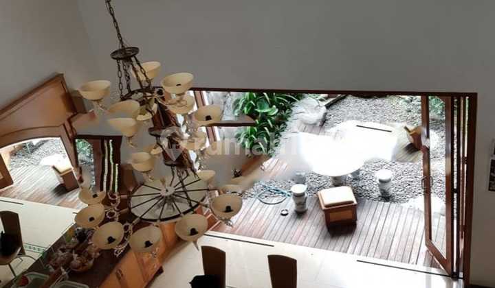 Turun Harga Rumah 3 Lantai Bagus Semi Furnished Naripan Mainroad 2