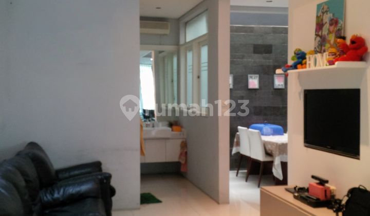 Rumah Bagus Semi Furnished Batununggal, Bandung 2