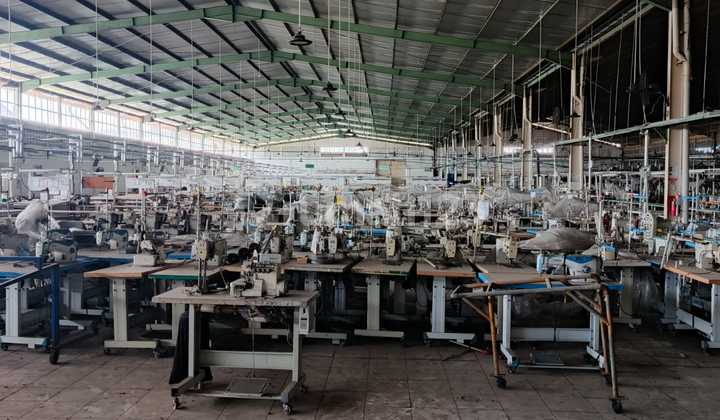 Ex Pabrik Garment di Leuwi Gajah, Exit Tol Baros Kontainer40