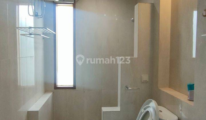 Rumah Bagus 2 Lantai Di Sayap Surya Sumantri Shm Barat 2