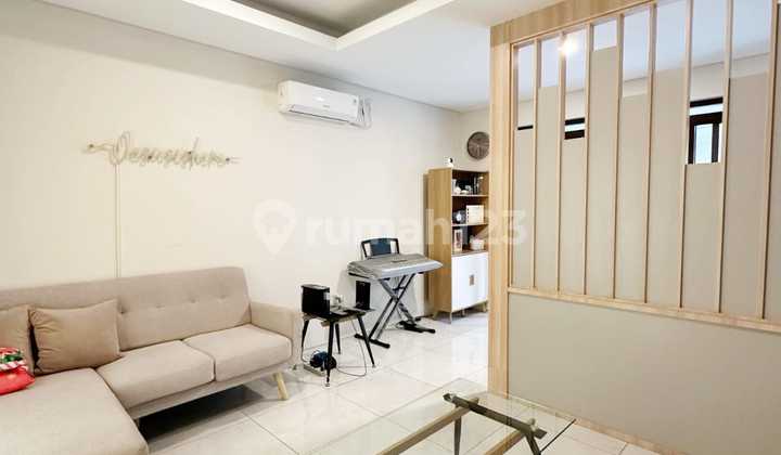 Rumah Bagus Di Kota Baru Parahyangan Tatar Simakirana Shm Semi Furnished