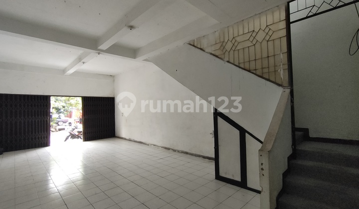 Ruko 2 Lantai Di Taman Holis Indah 1, Shm, Timur 