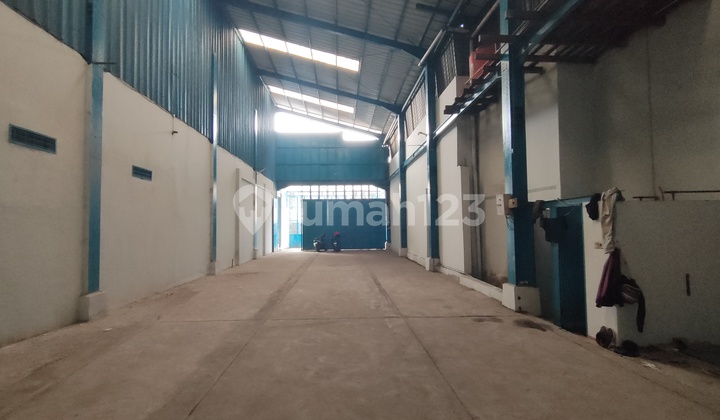 Gudang Bersih di Mainroad Caringin Dekat Exit Tol, Akses Kontainer Gudang Bersih di Mainroad Caringin Dekat Exit Tol, Akses Kontainer