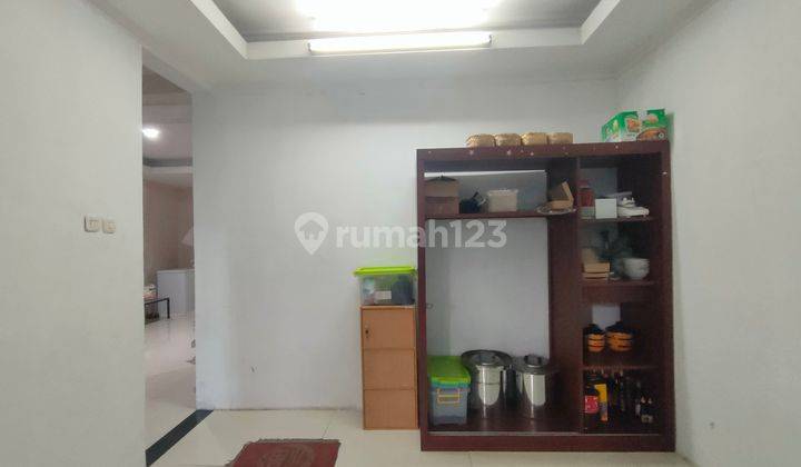 Rumah di Taman holis indah 1, 2 Lantai, SHM, Hadap Timur 2