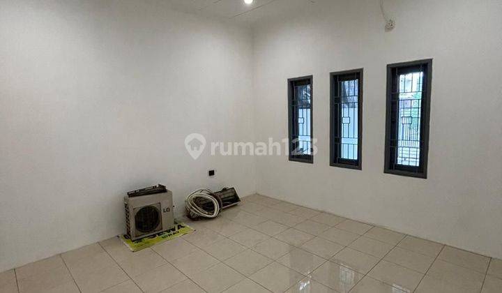 Rumah Bagus di Taman Holis Indah 2, SHM 2