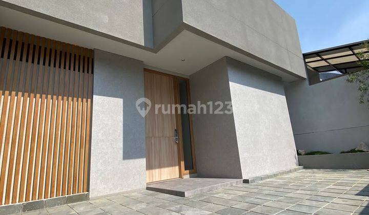 Rumah Baru di Taman Holis Indah 1 SHM Timur 1