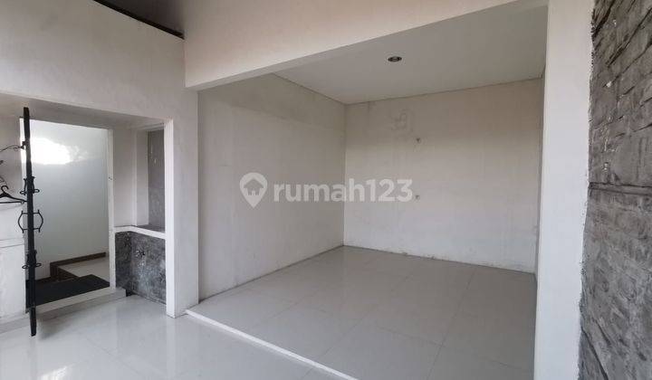 Rumah Bagus di Taman Kopo Indah 2, 2 Lantai SHM Timur 2