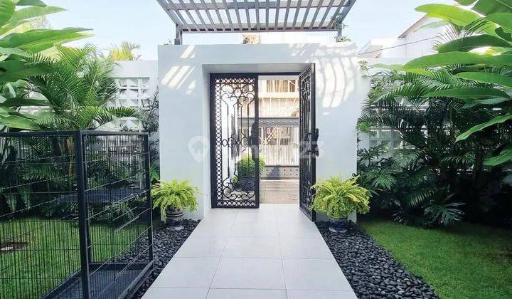 Rumah Bagus di Perumahan Setiabudhi Regency SHM 1