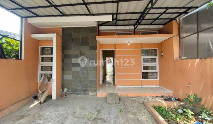 Rumah di Jl.Kawaluyaan SHM Utara 1