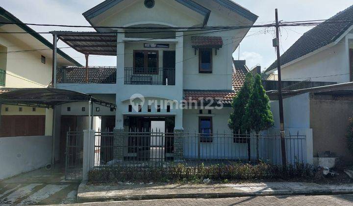 Rumah 2 lantai di Komplek Setiabudi Regency SHM 1