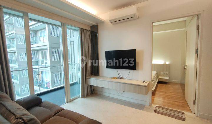 Apartemen Landmark Residence 2BR Bagus Furnished 1