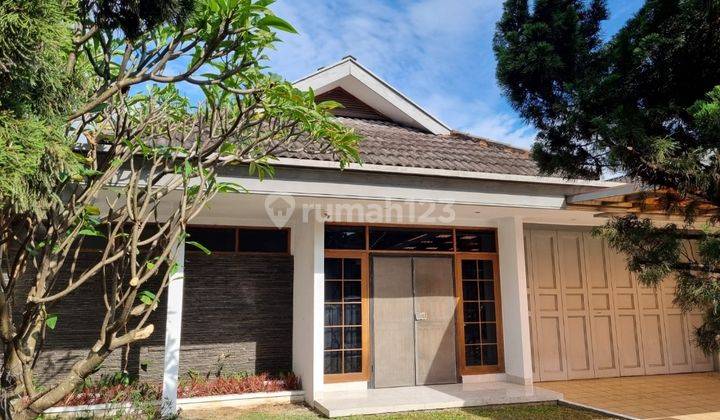 Rumah Semi Furnished Bagus di komplek singgasana, Singgasana SHM - Sertifikat Hak Milik 1