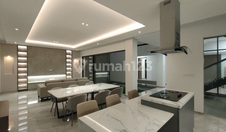 Rumah Baru Tatar Kumalasinta Kbp, 2 Lantai, SHM, View Danau