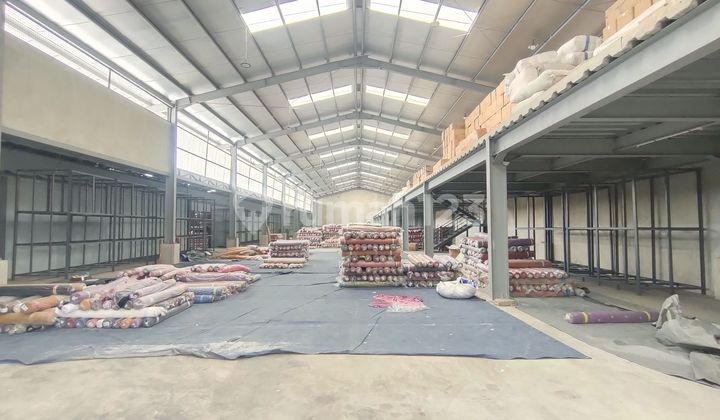 Good Warehouse On Main Road Pasirkoja 5300 m Title Deed