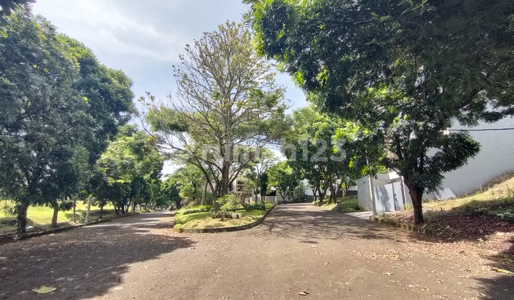 Tanah Di Perumahan Budi Indah - Jl. Acasia Hadap Barat Daya