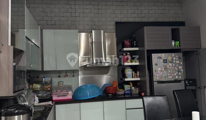 Rumah Lux 2 Lantai di Komplek Singgasana, SHM Selatan 2